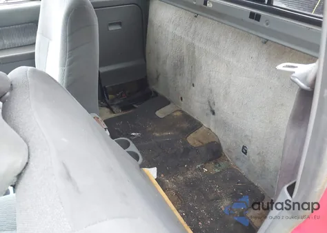 2000 Nissan Frontier Desert Runner Se-V6/Desert Runner Xe-V6 из США, поврежденный, VIN 1N6ED26T4YC309310